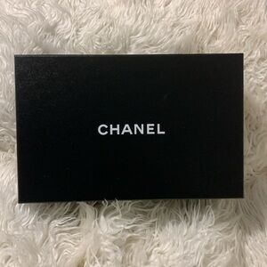 CHANEL shoe box